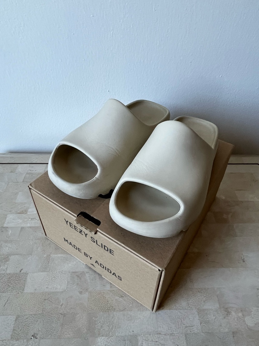 Yeezy Slides Resin